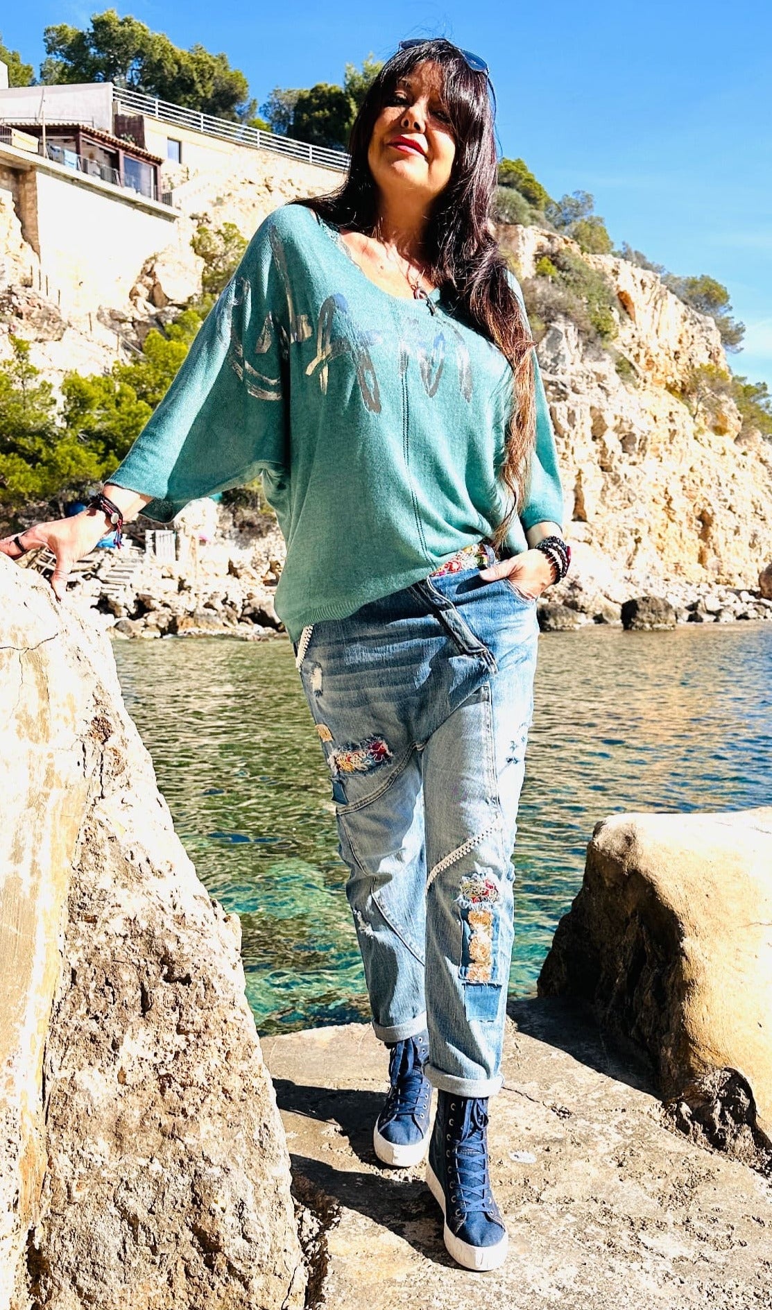 GLAMOR SWEATER