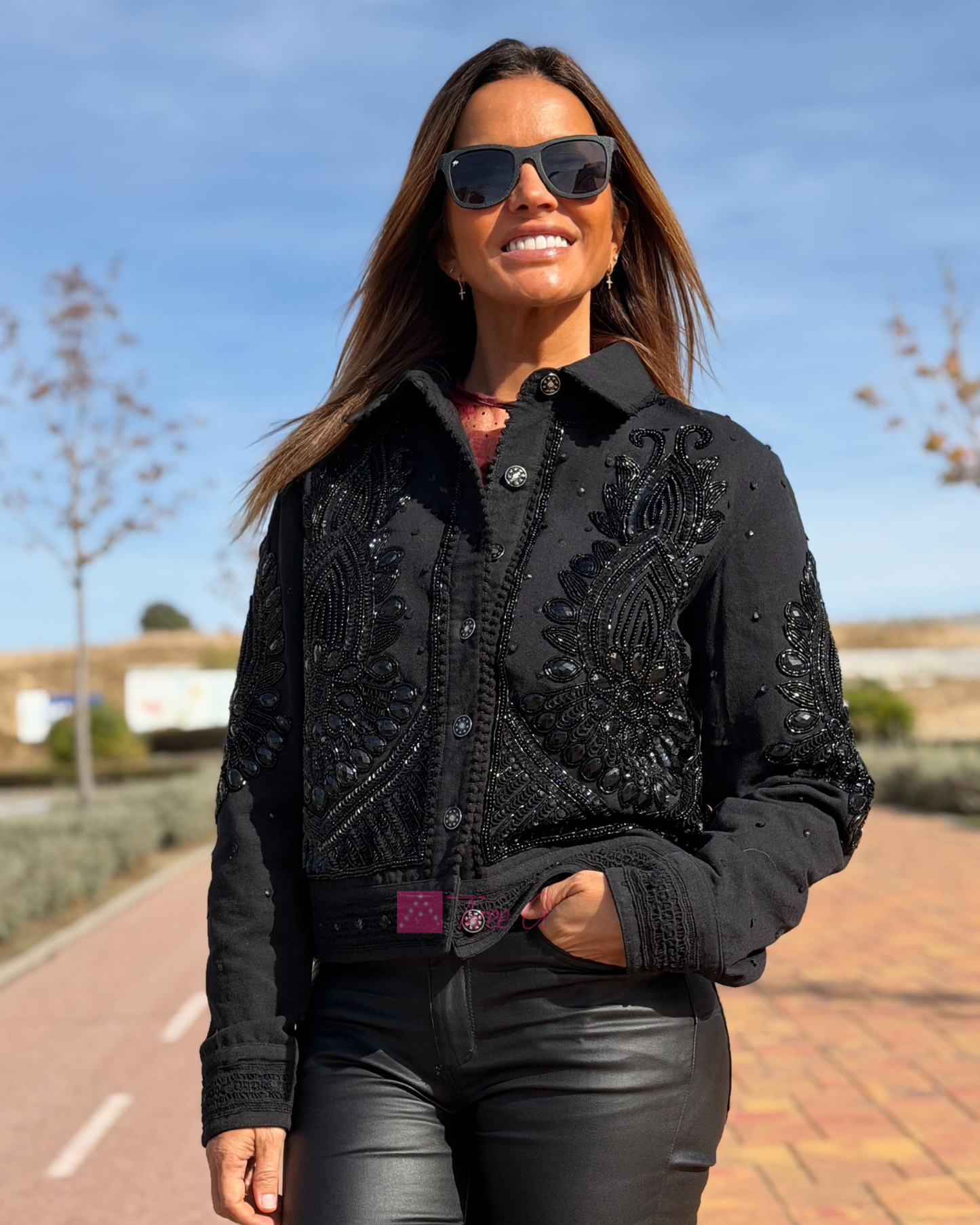 EXCLUSIVA VAQUERA SHADOW