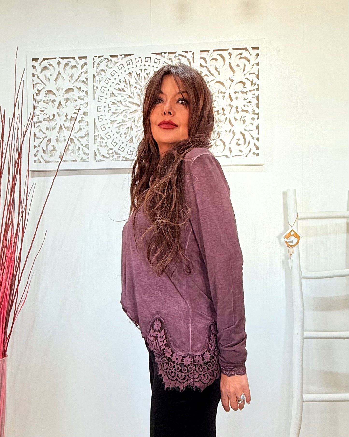 MAKENA LINGERIE T-SHIRT